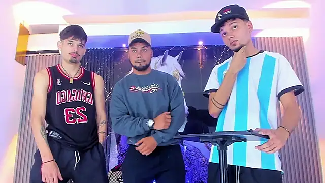 Snapshot of Iam_Steven chatting on 10/11/25, 04:49 Iam Steven online show from 10/11/25, 04:49