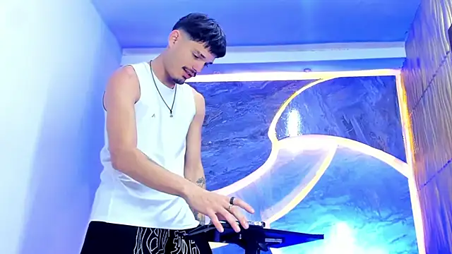 Iam Steven online show from 02/07/26, 05:22