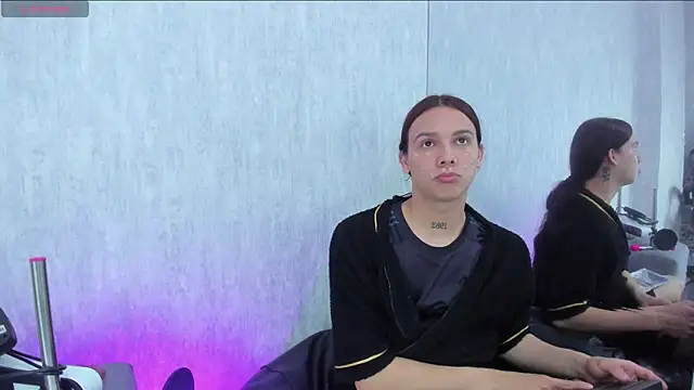 Snapshot of Almaazz chatting on 10/11/25, 07:56 Almaazz online show from 10/11/25, 07:56