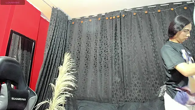 Snapshot of Almaazz chatting on 05/20/26, 07:20 Almaazz online show from 05/20/26, 07:20