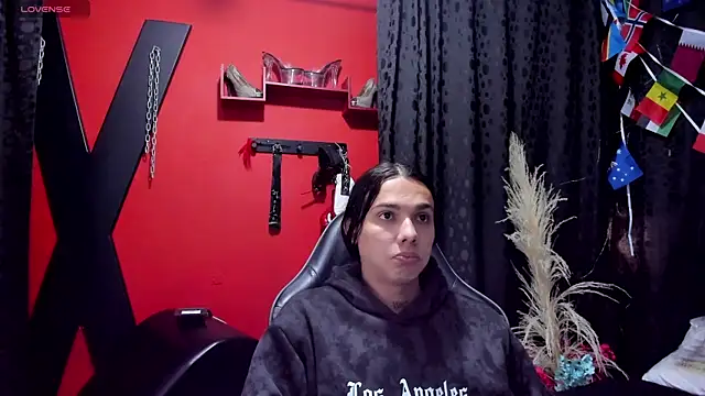 Snapshot of Almaazz chatting on 07/16/26, 07:53 Almaazz online show from 07/16/26, 07:53