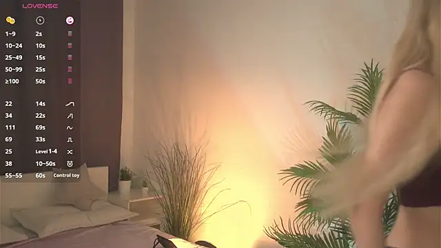 ellliefrost online show from 09/15/25, 12:49