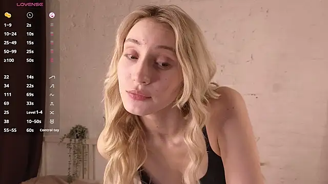 ellliefrost online show from 10/01/25, 02:56