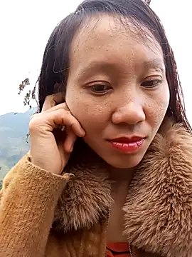 bonnie-00 online show from 11/22/25, 01:48