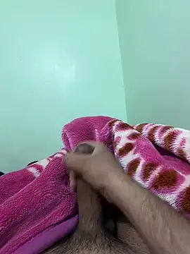 ali  ali210 online show from 02/16/26, 06:04