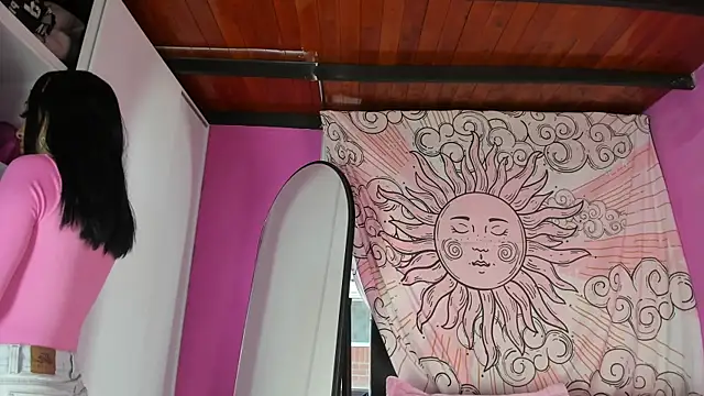 Snapshot of Missmoonstar chatting on 09/29/25, 10:14 Missmoonstar online show from 09/29/25, 10:14