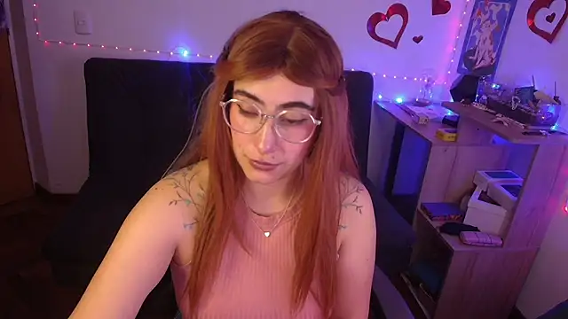 Miacatsito3 online show from 06/04/26, 03:23