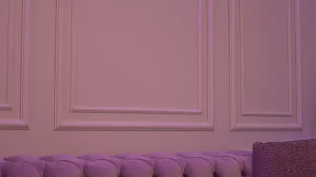 Snapshot of KatieHayes chatting on 11/09/25, 06:50 KatieHayes online show from 11/09/25, 06:50