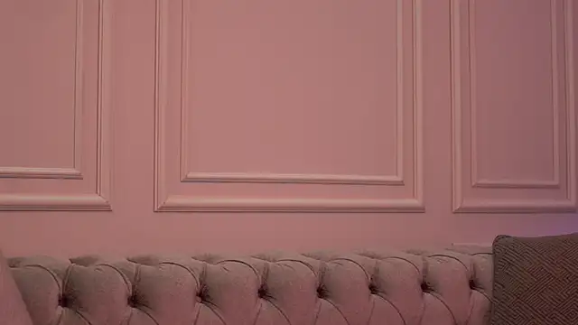 Snapshot of KatieHayes chatting on 11/25/25, 06:41 KatieHayes online show from 11/25/25, 06:41