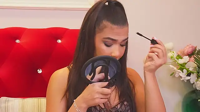 Snapshot of MyaMuse chatting on 11/28/25, 08:11 MyaMuse online show from 11/28/25, 08:11