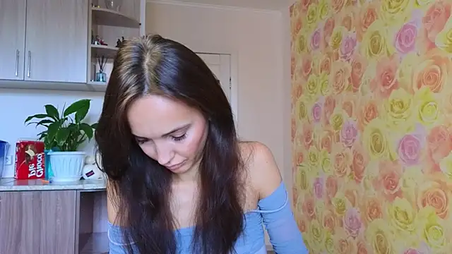 Lillian-Clark online show from 11/13/25, 05:50