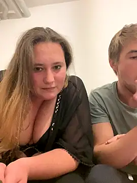 Snapshot of CurvySabrina chatting on 10/26/25, 09:31 CurvySabrina online show from 10/26/25, 09:31