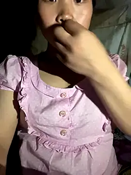 Snapshot of Van_xx chatting on 09/19/25, 01:12 Van xx online show from 09/19/25, 01:12