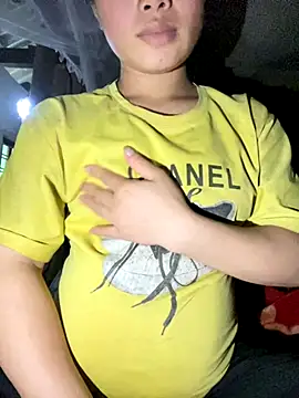 Snapshot of Van_xx chatting on 10/07/25, 03:14 Van xx online show from 10/07/25, 03:14