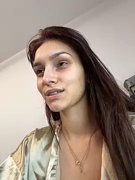 Snapshot of EllaBlowy chatting on 10/06/25, 09:07 EllaBlowy online show from 10/06/25, 09:07