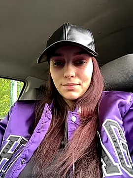 Snapshot of EllaBlowy chatting on 10/13/25, 08:03 EllaBlowy online show from 10/13/25, 08:03