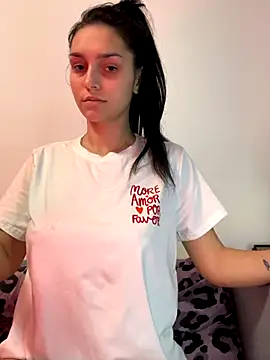 Snapshot of EllaBlowy chatting on 11/21/25, 09:52 EllaBlowy online show from 11/21/25, 09:52