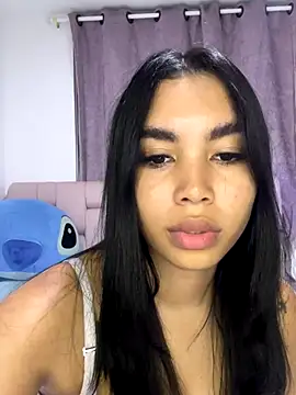 karolaalcendra online show from 11/08/25, 02:23