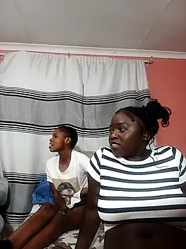 SweetNicky 01 online show from 11/05/25, 06:30