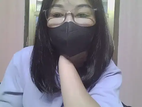 AmyChan086 online show from 12/22/25, 02:30