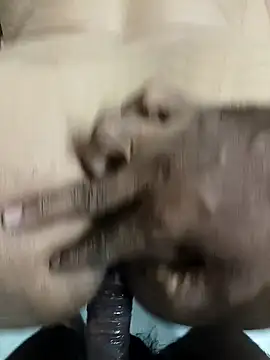 Snapshot of meenahotdarling chatting on 09/12/25, 11:37 meenahotdarling online show from 09/12/25, 11:37