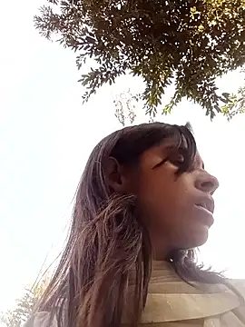 Snapshot of Saloni-Gupta chatting on 02/06/26, 08:51 Saloni-Gupta online show from 02/06/26, 08:51