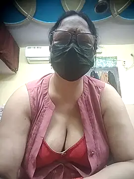 thehotlady online show from 04/07/26, 02:56