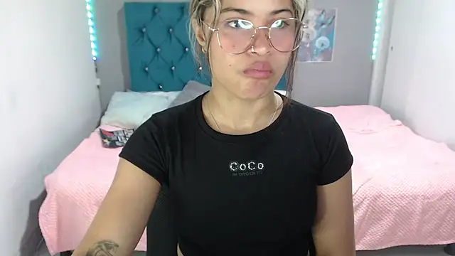 mia sexgirl online show from 06/19/26, 12:42
