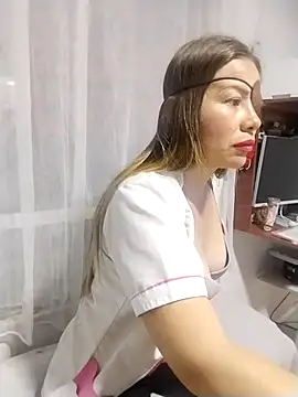 LaraCaliente online show from 10/31/25, 02:12