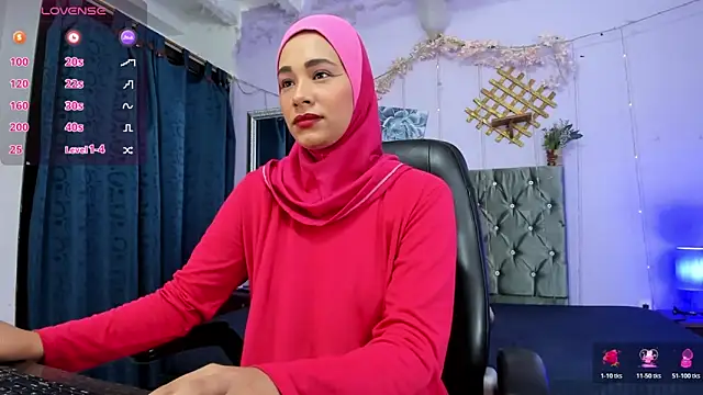 ShanaJamil online show from 05/20/26, 11:49