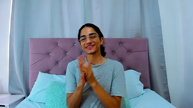 EthanBlackwoodd online show from 01/05/26, 08:01