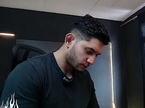 RichardMilleer online show from 09/19/25, 01:45