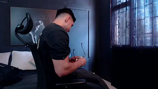 Snapshot of RichardMilleer chatting on 03/13/26, 02:34 RichardMilleer online show from 03/13/26, 02:34