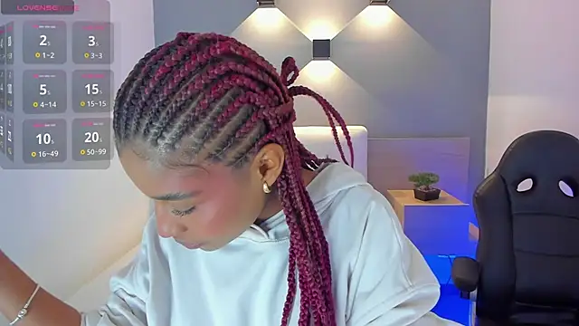 selena monroy online show from 12/17/25, 10:43