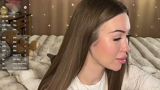 Amelia Ray  online show from 04/21/26, 10:10