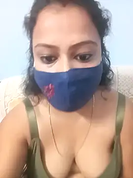 Snapshot of Deliciouskimi chatting on 11/02/25, 11:01 Deliciouskimi online show from 11/02/25, 11:01