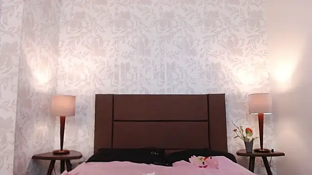 Snapshot of Ava_Raye chatting on 12/02/25, 06:58 Ava Raye online show from 12/02/25, 06:58