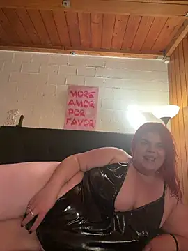 rosebratcat   online show from 06/14/26, 08:00