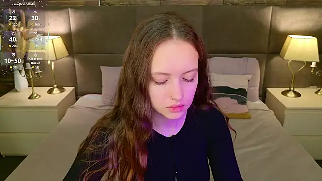 SallyPinkman online show from 10/04/25, 09:07