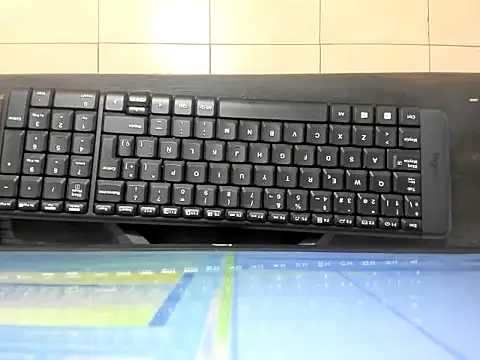 Snapshot of naty_lan11 chatting on 10/18/25, 01:45 naty lan11 online show from 10/18/25, 01:45