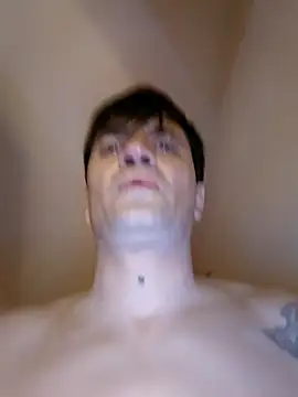 Snapshot of eu377@xh chatting on 03/29/26, 02:44 eu377xh online show from 03/29/26, 02:44