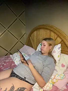coupleyys online show from 05/21/26, 08:05