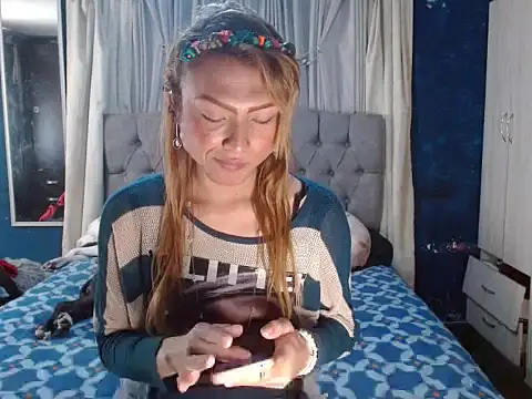 skarleth hot21 online show from 10/22/25, 06:40