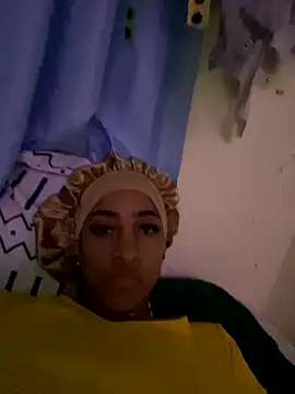 Snapshot of flore-cita chatting on 09/19/25, 03:08 flore-cita online show from 09/19/25, 03:08