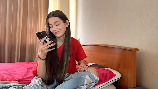 Cuteviola online show from 10/02/25, 03:13