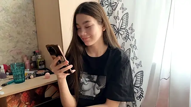 Cuteviola online show from 02/25/26, 01:48