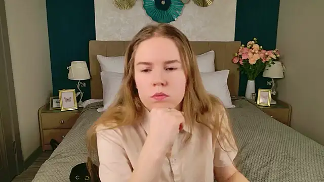 Alida Brice online show from 12/19/25, 05:58