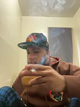 LeoPR00 online show from 10/29/25, 04:42