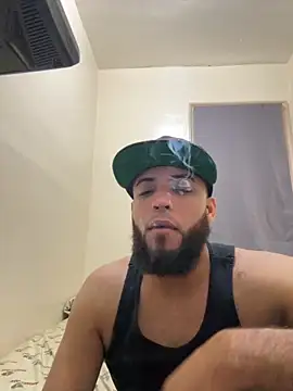 LeoPR00 online show from 11/28/25, 04:20