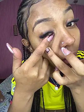 PrettyTiana  online show from 11/20/25, 06:51